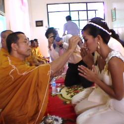 Les moines au mariage de David ISMALONE et Ying JULALUKE (2006)